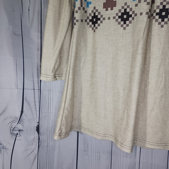 Relevate Designs long sleeve cowl neck top NWT - Picture 5 of 12